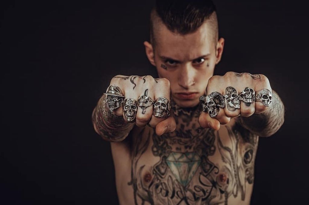 track my goals - face tattoos